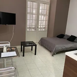  Appart hôtel Five Stars S1
