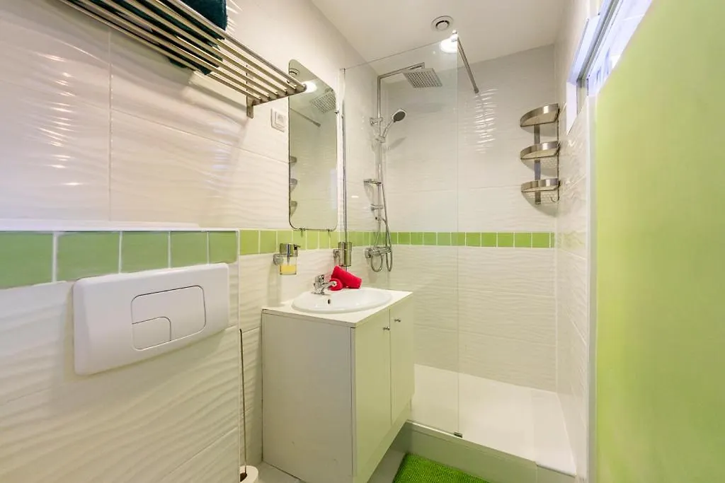 Appartement Artistique Pour 4 Au Coeur Du Panier Marsylia 0*,