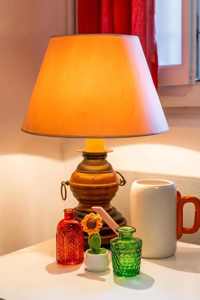 Appartement Artistique Pour 4 Au Coeur Du Panier Marseille